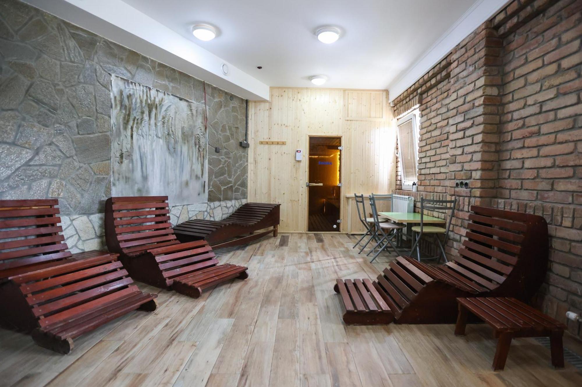 Marex Centar Hotel Jabuka Exterior foto