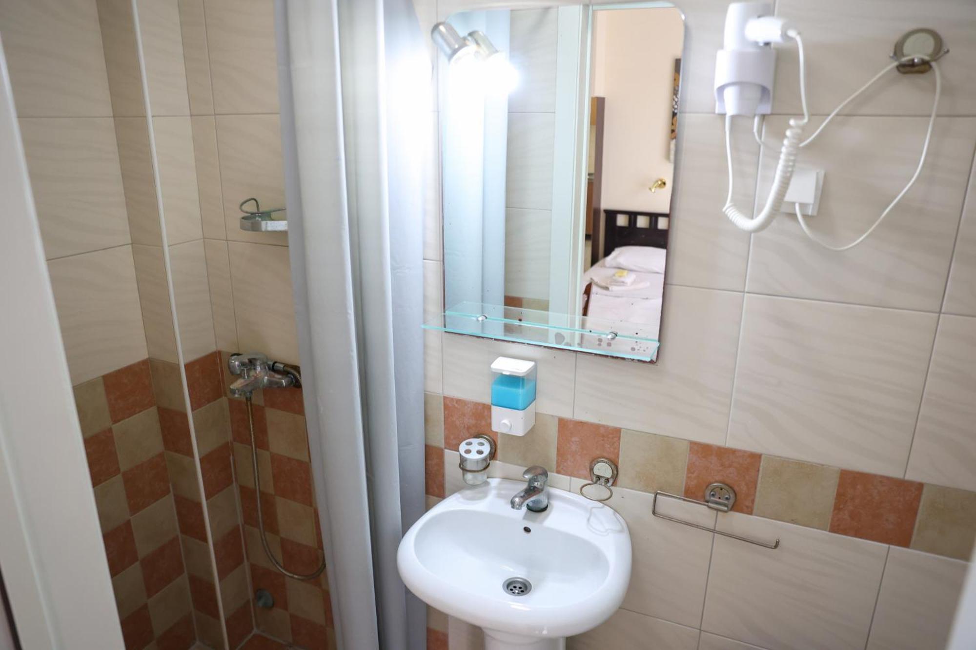 Marex Centar Hotel Jabuka Exterior foto